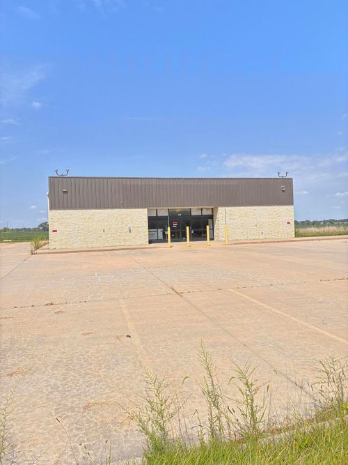 525 E Harrison St, Auxvasse, MO, 65231-2205 | Card Image
