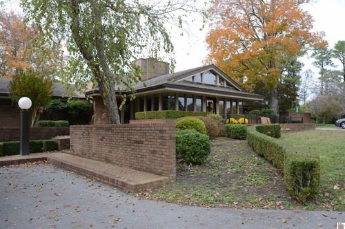 549 Robertson Rd S, Murray, KY, 42071-4654 | Card Image