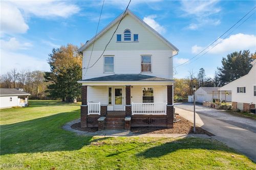 4034 Broadway Ave Ne, Louisville, OH, 44641-9311 | Card Image