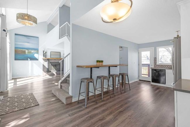 5418 4 A Street Sw, Home with 4 bedrooms, 2 bathrooms and null parking in Calgary AB | Image 9