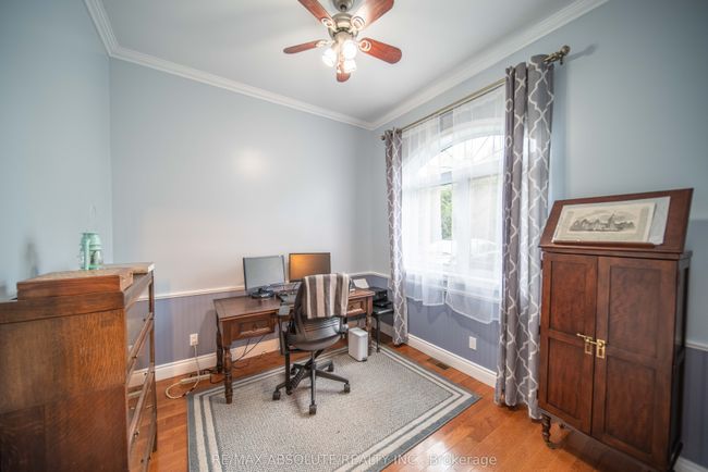 139 Felton Cres, House other with 4 bedrooms, 2 bathrooms and 8 parking in Russell ON | Image 5