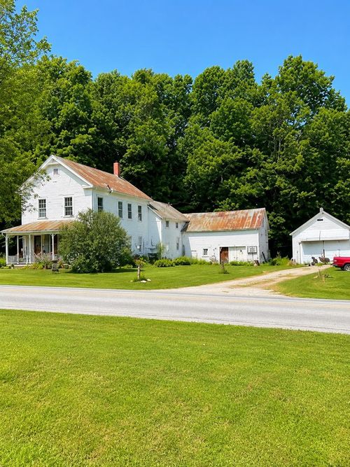 562 Highgate Road, Highgate, VT, 05459 | Card Image