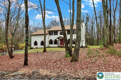 426 Joanne Ct, Bartonsville, PA, 18321-7775 | Card Image