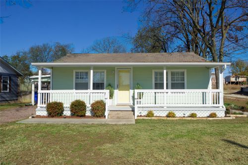 201 Water St, Whitesboro, TX, 76273-2115 | Card Image