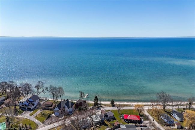 271 Blue Water Pky, House other with 2 bedrooms, 1 bathrooms and 2 parking in Selkirk ON | Image 4