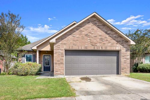 16802 Glenwood Springs Dr, Greenwell Springs, LA, 70739-4035 | Card Image