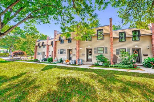 13 Chestnut Hls, New Hartford, NY, 13413-2912 | Card Image