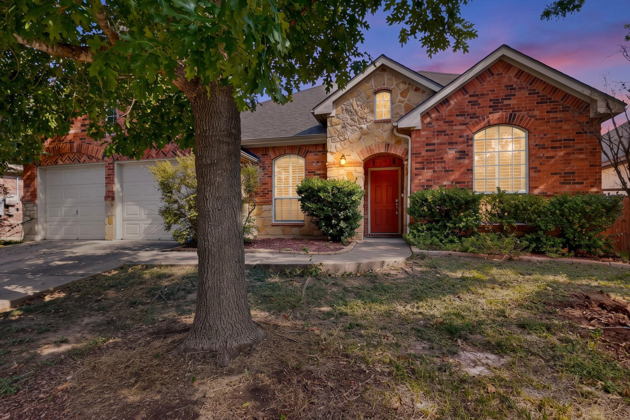 Residential Lease in Manor