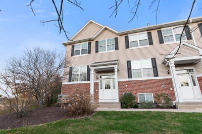 3721 Bailey Road, Townhouse with 3 bedrooms, 2 bathrooms and 2 parking in Yorkville IL | Image 1