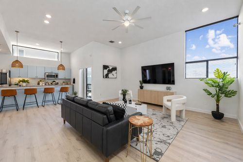 5809 Toscana Ave, Austin, TX, 78724-6188 | Card Image