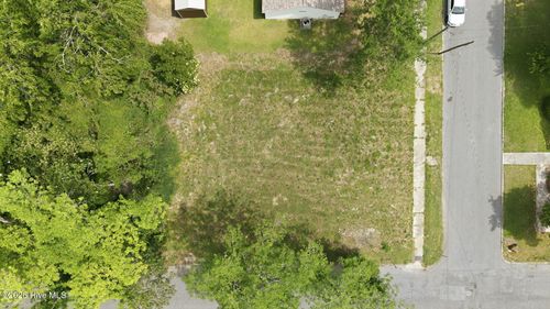 410 Latham St, Greenville, NC, 27834-1950 | Card Image