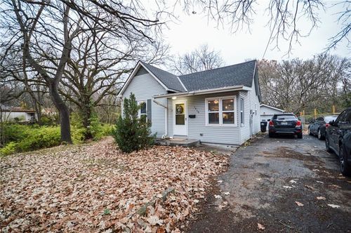 1510 S Vermont Ave, Independence, MO, 64052-3972 | Card Image