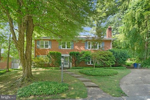 3160 Ravenwood Dr, FALLS CHURCH, VA, 22044-1827 | Card Image