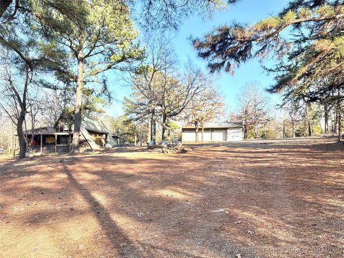 979 County Line Rd E, Eufaula, OK, 74432-5216 | Card Image