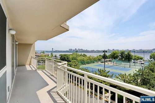 1055 River, Edgewater, NJ, 07020 | Card Image