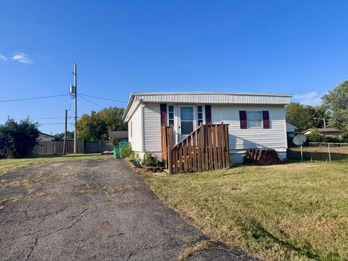 2222 Maureen Blvd S, Obetz, OH, 43207-4557 | Card Image