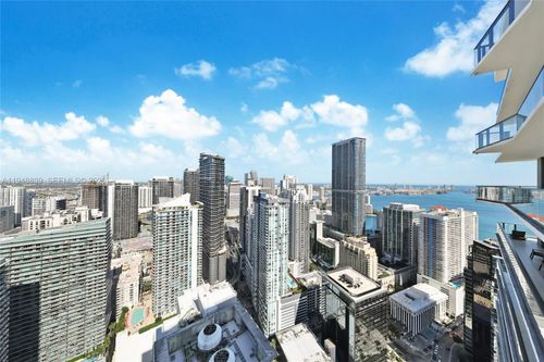 ph5110-1300 S Miami Ave, Miami, FL, 33130-4467 | Card Image