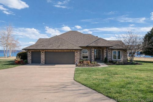 5013 Lake Breeze Rd, Grove, OK, 74344-7840 | Card Image