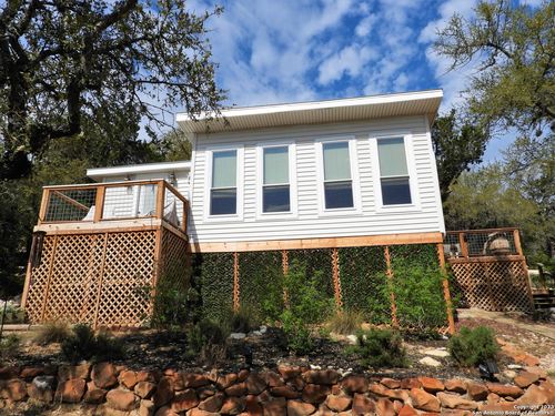 171 Sunset Dr, Lakehills, TX, 78063-4383 | Card Image