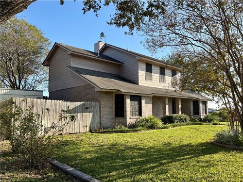 2300 Memorial Pkwy, Portland, TX, 78374-3206 | Card Image