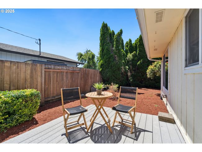 Deck | Image 17