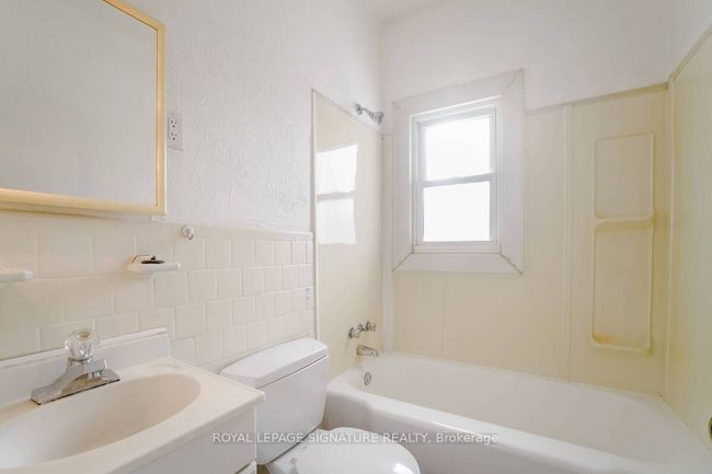 48 David St, Home with 10 bedrooms, 10 bathrooms and 11 parking in Brampton ON | Image 38