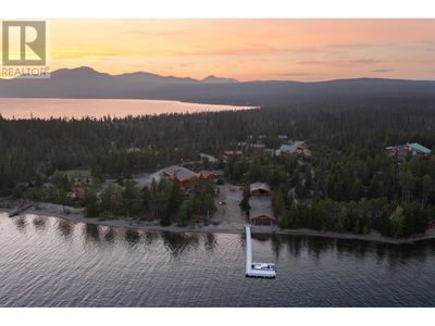 2313 Charlotte Lake Rd, Home with 4 bedrooms, 5 bathrooms and null parking in Nimpo Lake BC | Image 2