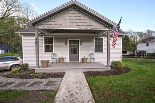 550 Saltwell Rd, Shinnston, WV, 26431-7368 | Card Image
