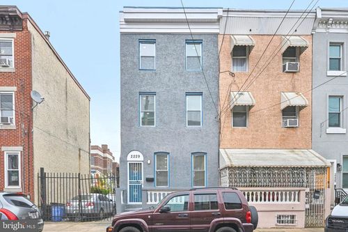 2229 N Hancock St, PHILADELPHIA, PA, 19133-3718 | Card Image