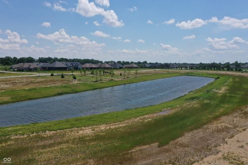 1683 Mill Pond Ln, Franklin, IN, 46131-5554 | Card Image