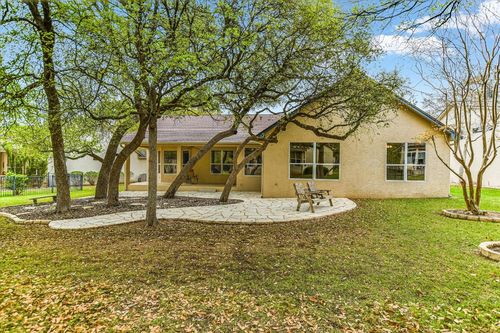 202 Whippoorwill Cv, Georgetown, TX, 78633-4813 | Card Image