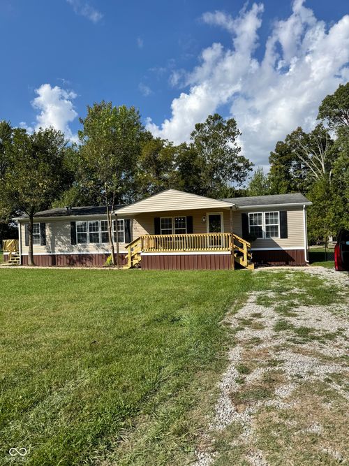 9765 N Private Road 975 W, Elizabethtown, IN, 47232-9633 | Card Image