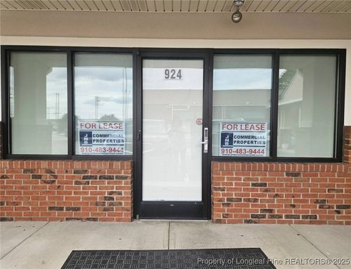 924 Brighton Rd, Fayetteville, NC, 28314-2512 | Card Image