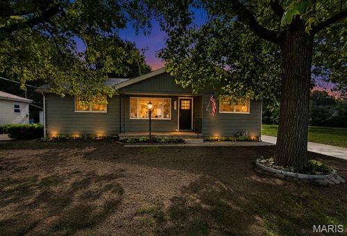 701 Poplar St, Highland, IL, 62249-1441 | Card Image