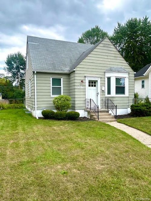 1217 Cherokee Ave, Royal Oak, MI, 48067-3388 | Card Image