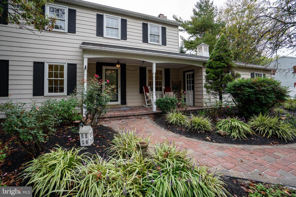 Brookside Cir, Harleysville, PA 19438