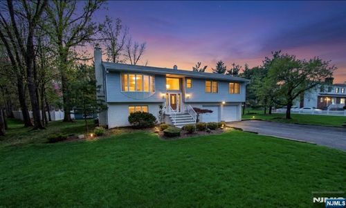 28 Taylor, Woodland Park, NJ, 07424 | Card Image