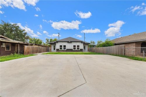 913 W Hackberry Ave, Alamo, TX, 78516-3726 | Card Image
