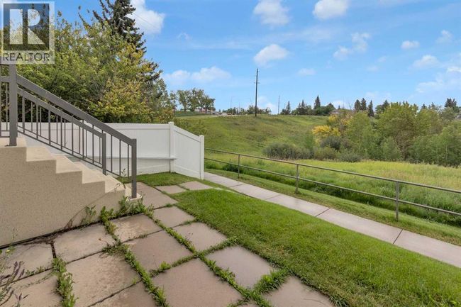 116 Silver Crest Dr Nw, Townhouse with 3 bedrooms, 2 bathrooms and 1 parking in Calgary AB | Image 29