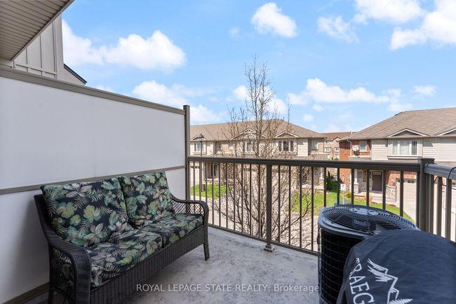 82 - 6 Chestnut Dr, House attached with 2 bedrooms, 2 bathrooms and 1 parking in Grimsby ON | Image 18