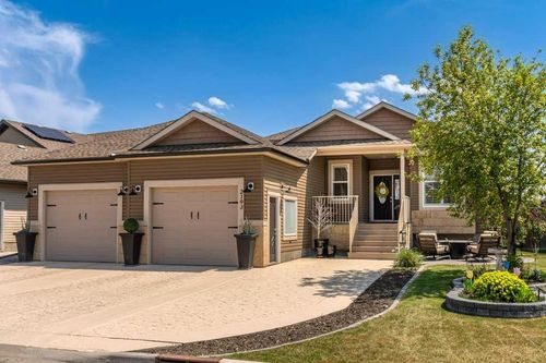 2193 High Country Rise Nw, High River, AB, T1V0E2 | Card Image