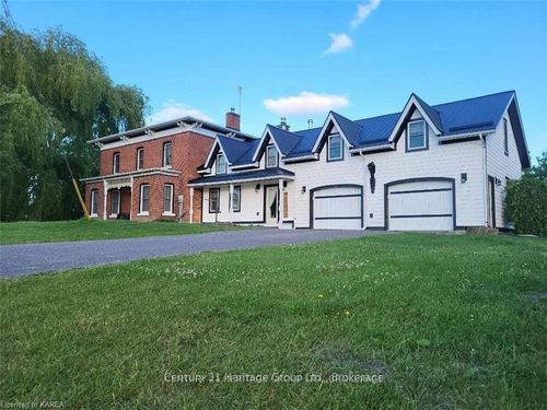 7387 County Rd 9, Napanee, ON, K7R3K8 | Card Image