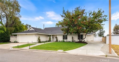 1903 E Bolingridge Dr, Orange, CA, 92865-1749 | Card Image