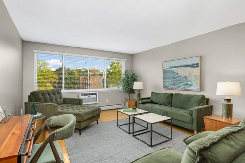 apt-401-2700 W 44th St, Minneapolis, MN, 55410-5003 | Card Image