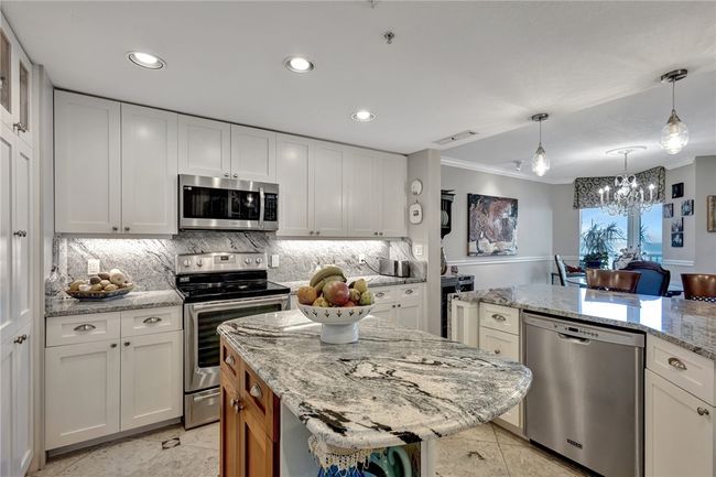 APT-2-3 - 5051 N Highway A1a, House attached with 4 bedrooms, 4 bathrooms and null parking in Hutchinson Island FL | Image 7