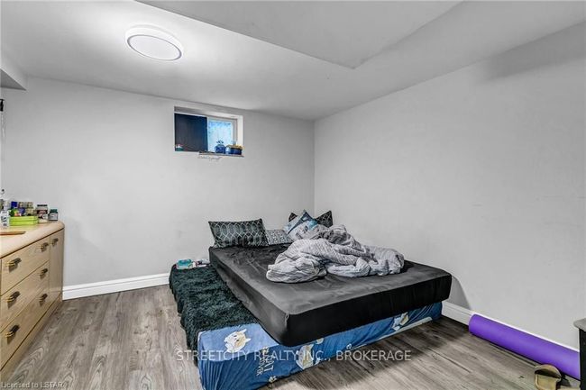1196 Janette Ave, House other with 6 bedrooms, 3 bathrooms and 2 parking in Windsor ON | Image 25