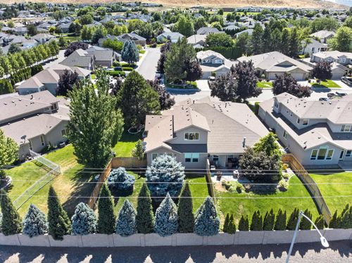 3526 Waterford St, Richland, WA, 99352-7809 | Card Image