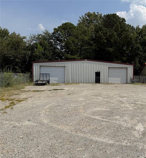 904 Independence Ave, Kennett, MO, 63857-2224 | Card Image