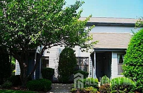 1901 Woodbridge Commons Way, Iselin, NJ, 08830-3032 | Card Image