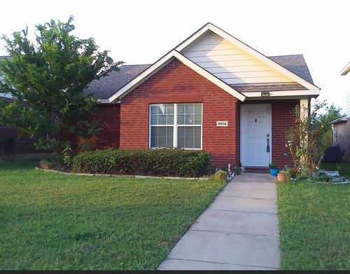 8814 Stewart St, Cross Roads, TX, 76227-8285 | Card Image